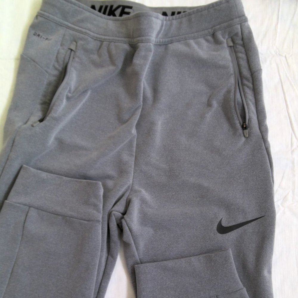 Nike dry fit joggers